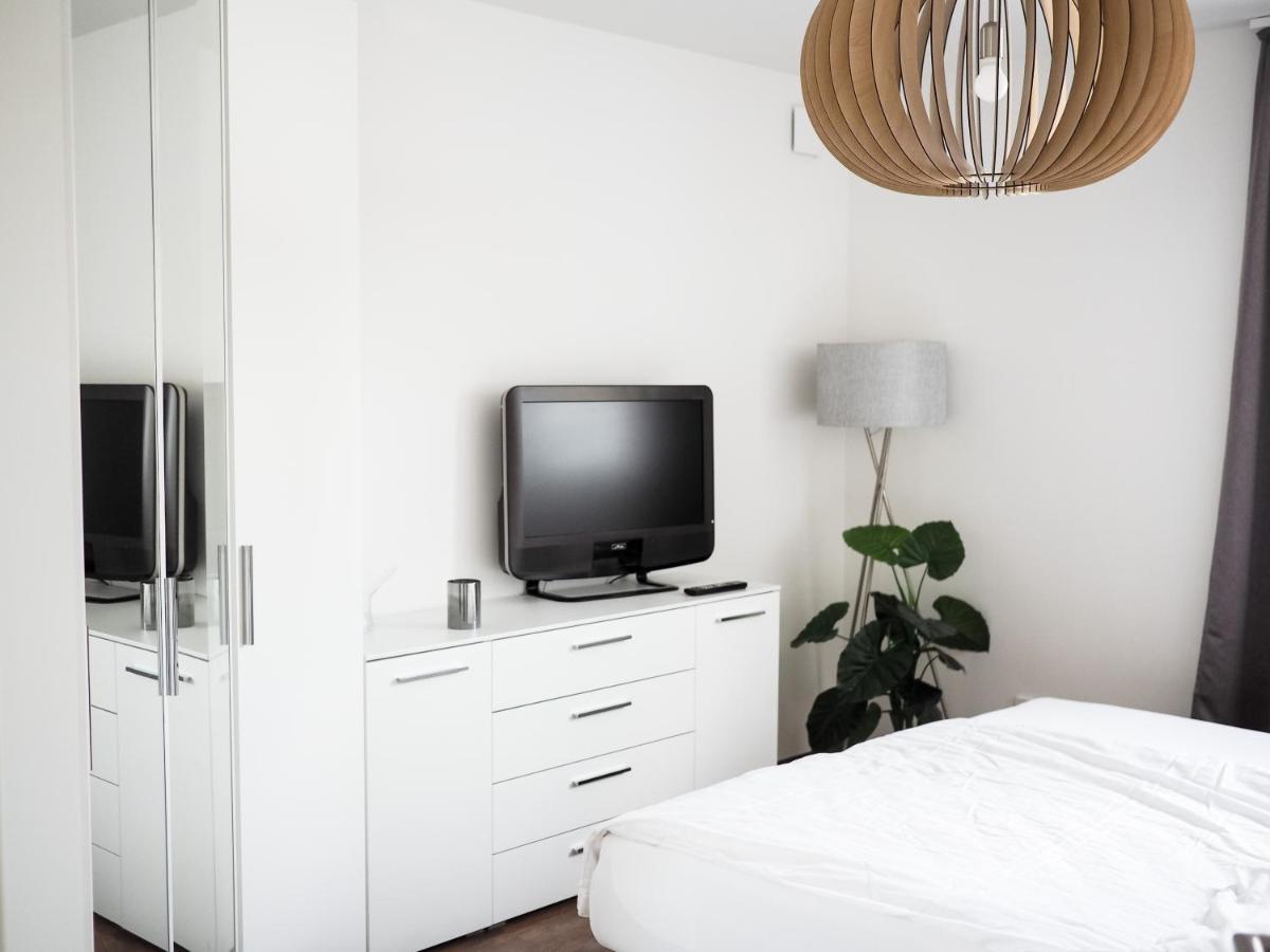 Moderne Ferienwohnung Mit Seeblick & Terrasse 96Qm Grossräschen Exterior foto